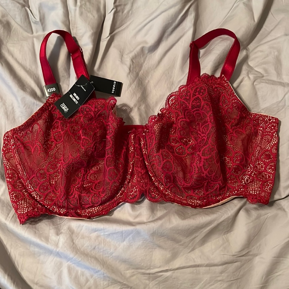 NWT 42DD Torrid Red Unlined Balconette Bra